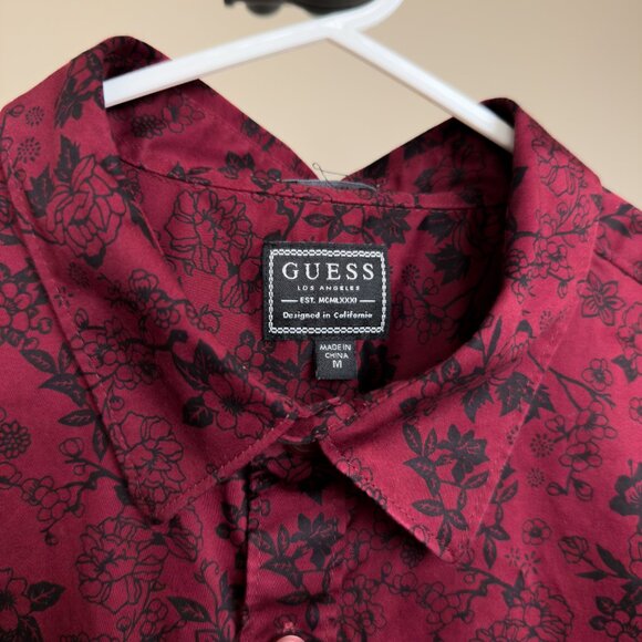 Guess Burgundy Red and Black Floral Print Button-Up Shirt (Medium) - Picture 4 of 4